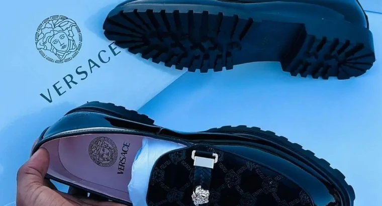 Chaussures Versace homme – Élégance...