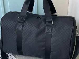 Sac de Voyage Élégant Noir – Grande Capacité, Style et Praticité