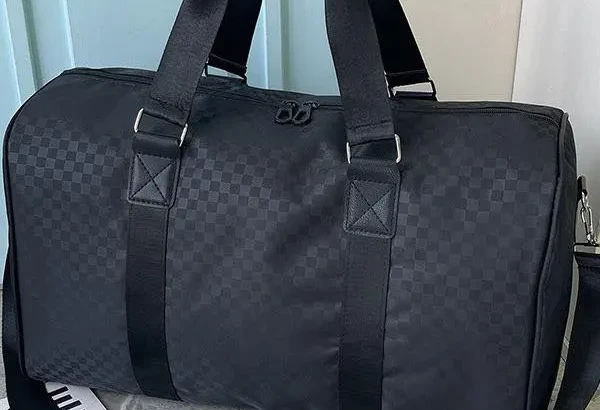 Sac de Voyage Élégant Noir – Grande Capacité, Style et Praticité