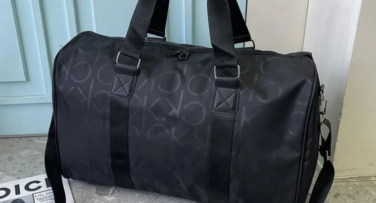 Sac de Voyage Élégant Noir – Grande Capacité, Style et Praticité