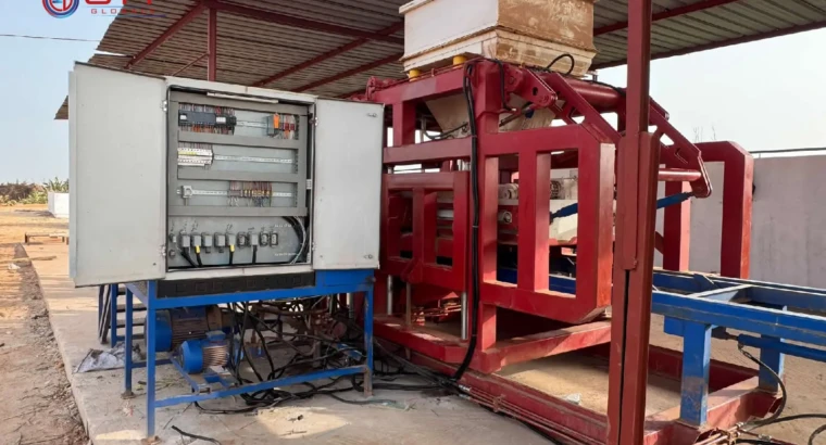 Machine a parpaing, pavé semi-automatique OTT4.1SA