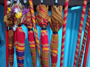 Parapluies traditionnels colorés Idéal pour événements culturels